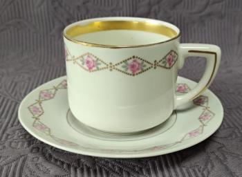 Šálek s podšálkem, zn. K. Knoll,  Karlsbad Šálek s podšálkem, zn. K. Knoll,  Karlsbad