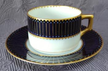 Šálek s podšálkem, zn. Rybáře, K. Knoll  Šálek s podšálkem, zn. Rybáře, K. Knoll