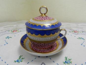 Větší hrnek, ŠaPo s poklopem - Empír Větší hrnek, ŠaPo s poklopem - Empír