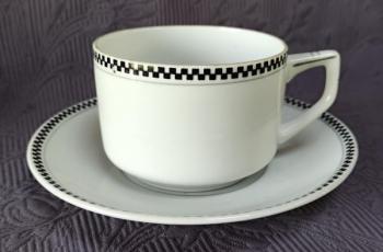 Šálek s podšálkem, zn. Eichwald (Dubí) Šálek s podšálkem, zn. Eichwald (Dubí)