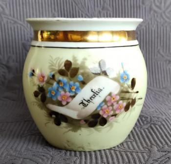 Hrnek - buclák  Hrnek - buclák