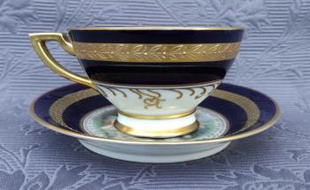 Šálek s podšálkem, karlovarský porcelán II. Šálek s podšálkem, karlovarský porcelán II.